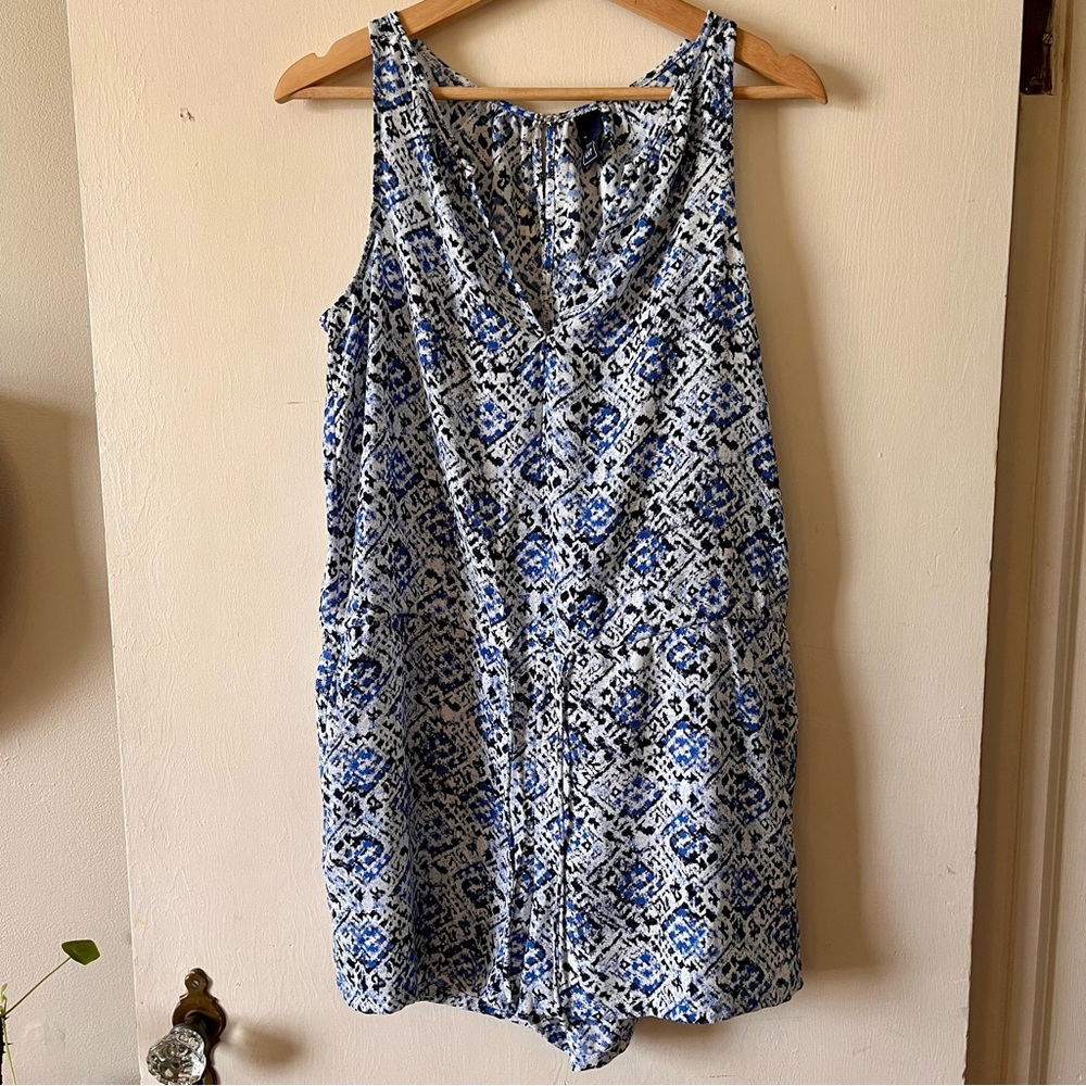Gap Blue & White Patterned Sleeveless Romper, Size M